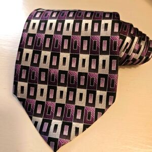Pierre Cardin 100% silk Geometric pattern tie